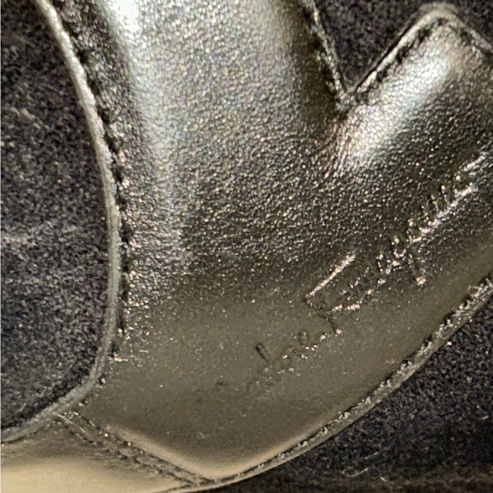 Salvatore Ferragamo Elegant Black Shoulder Boston Bag. Vintage Suede & Leather - Picture 3 of 14